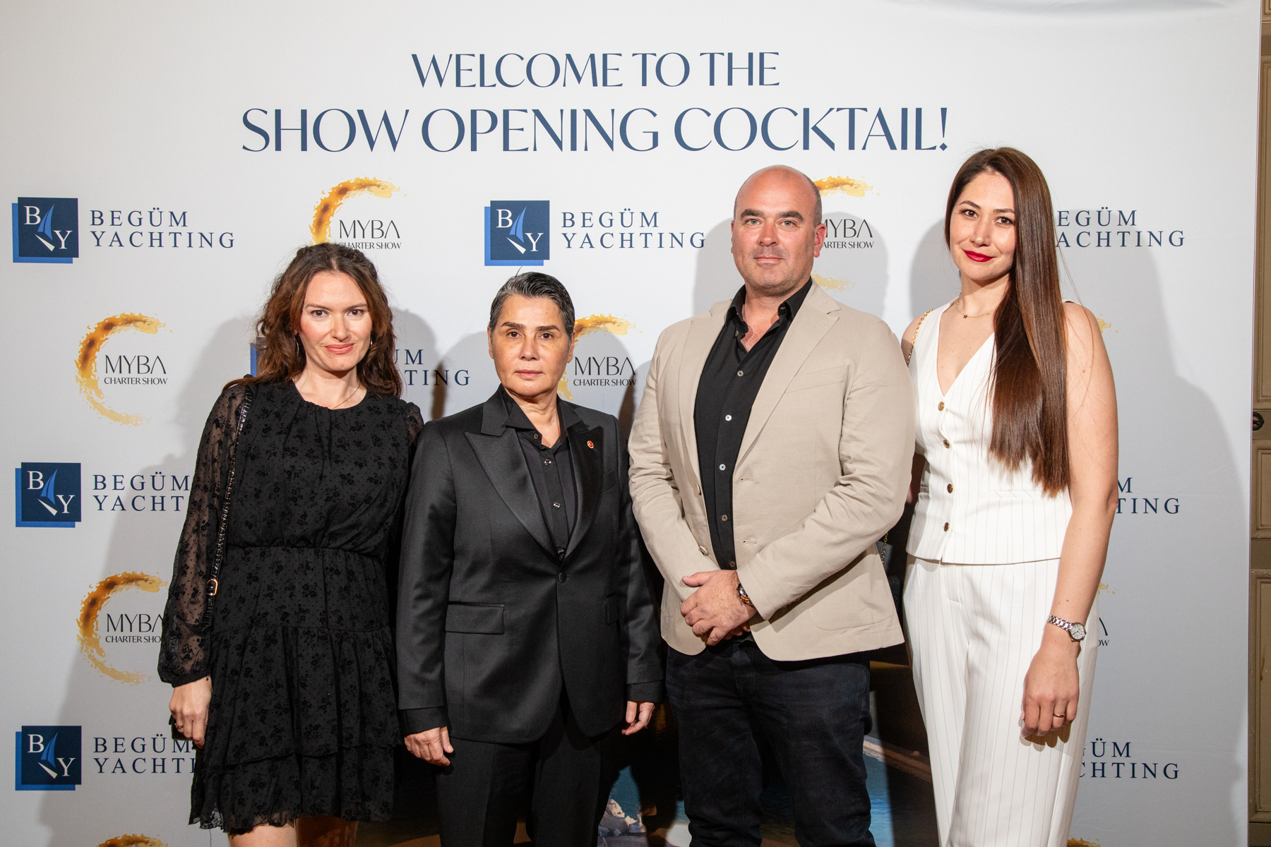 Show Opening Cocktail 2024 - Photo 35