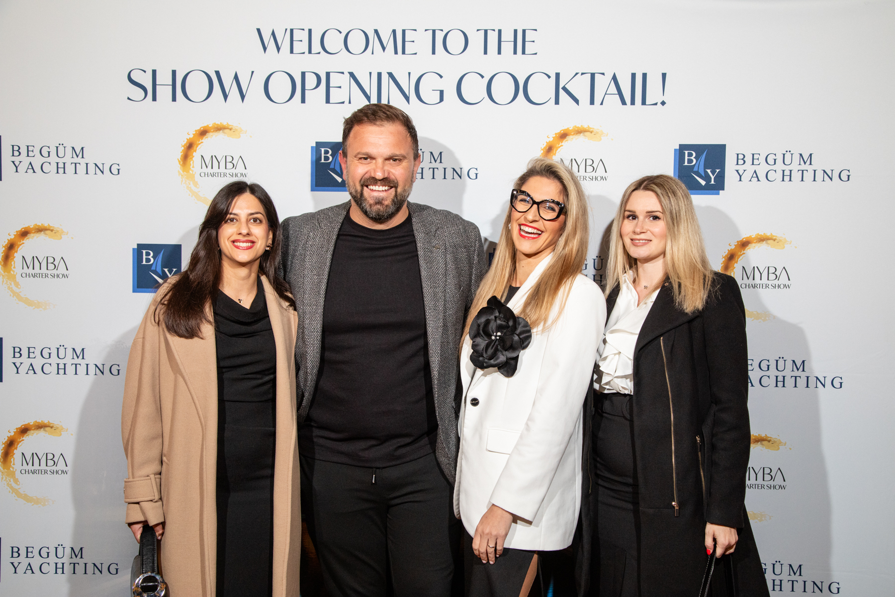 Show Opening Cocktail 2024 - Photo 48